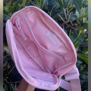 LuluLemon beltbag (brand new)